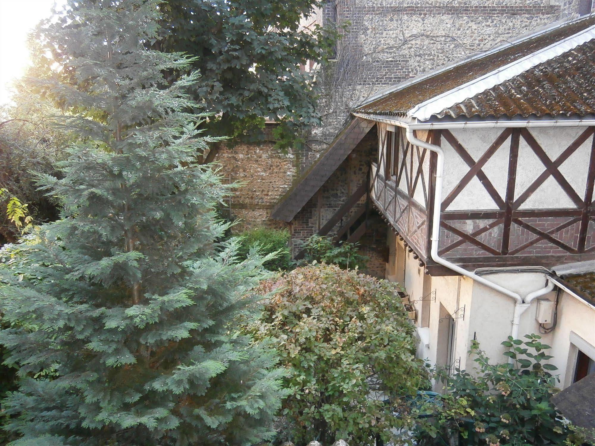 Beausejour Hotel 2*